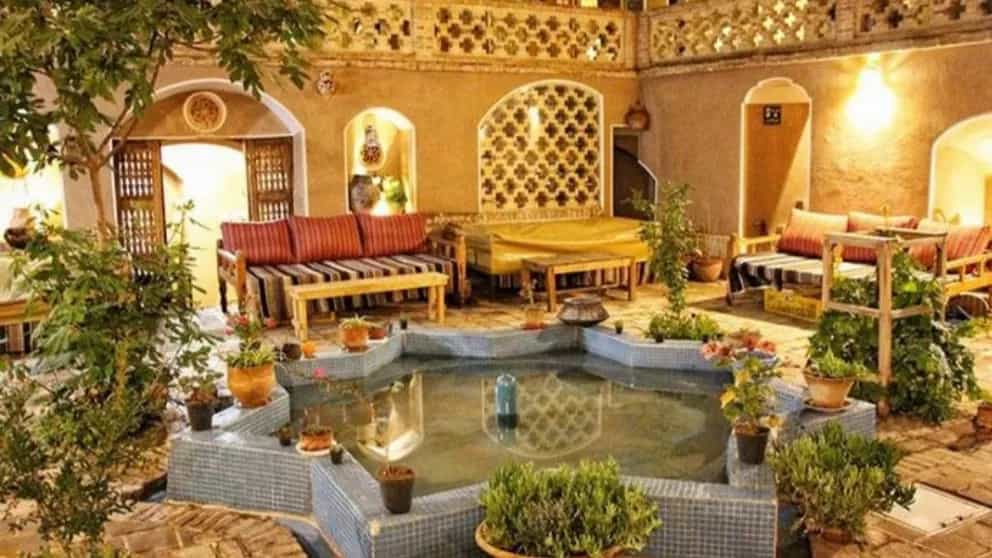 انواع اقامتگاه سنتی و گردشگری در ایران
