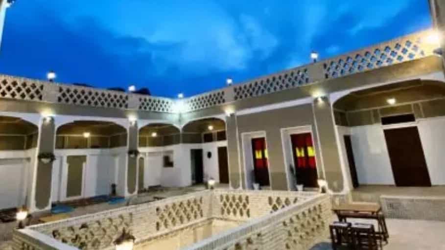 اقامتگاه سنتی در نائین